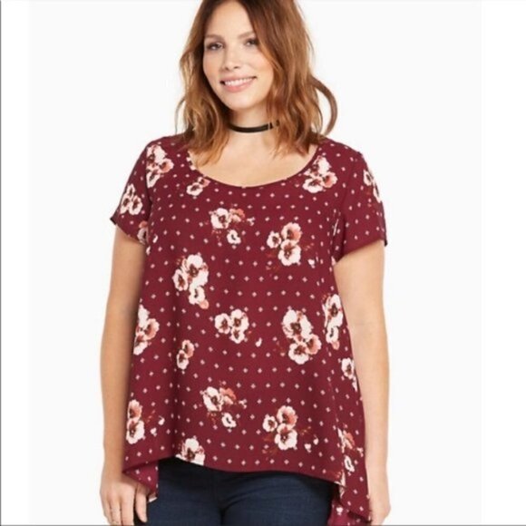 Torrid Red Georgette Sharkbite Floral Short Sleeve Top 0 - Picture 3 of 8